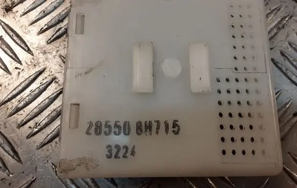 Nissan X-Trail T30 Door central lock control unit/module 285508H715