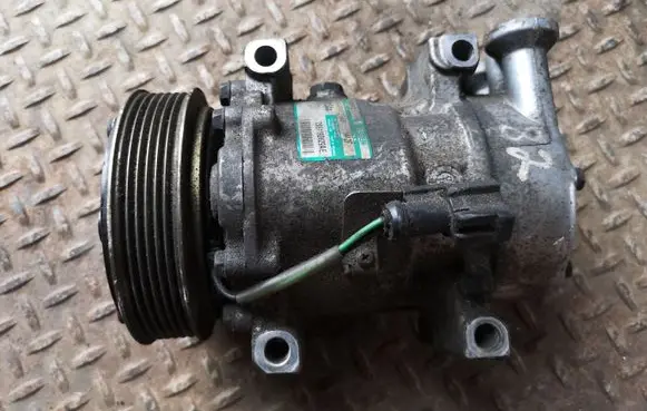 Ford Fiesta Air conditioning (A/C) compressor (pump) 2S6119D629AE