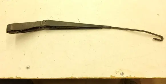 Volvo S80 Front wiper blade arm 09484611