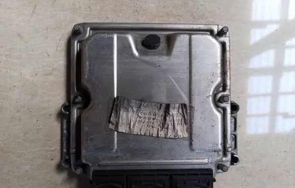 Renault Scenic I Engine control unit/module 0281010483