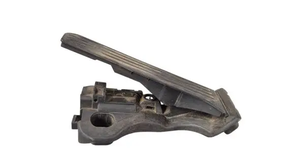 Accelerator throttle pedal