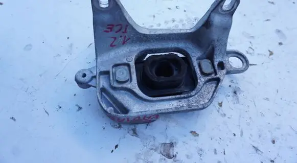 Renault Kadjar Gearbox mount 