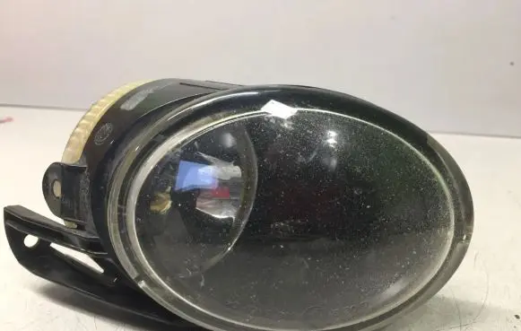 Volkswagen PASSAT B6 Front fog light 27129300