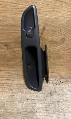 Volvo V70 Electric window control switch 09468638