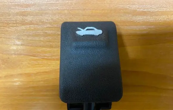 Hyundai Getz Engine bonnet (hood) release handle 8118234000