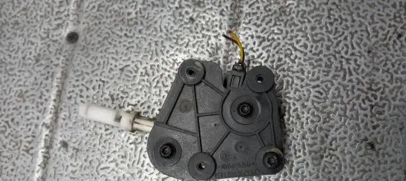 Audi A3 S3 8P Holder (bracket) 