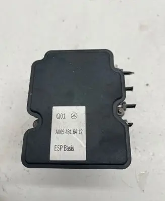 Mercedes-Benz A W176 ABS Pump A0094316412