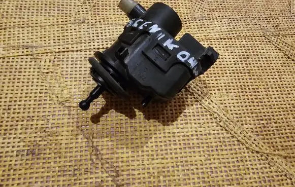 Renault Scenic II - Grand scenic II Headlight level adjustment motor 7700420737