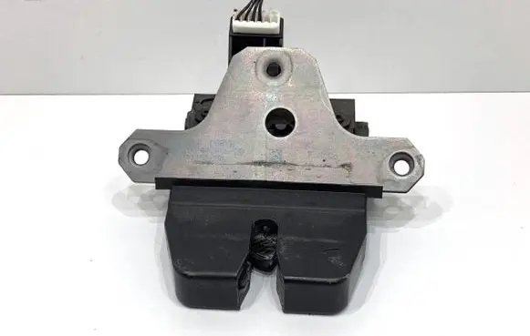 Ford Focus Tailgate exterior lock 8M51R442A66DB
