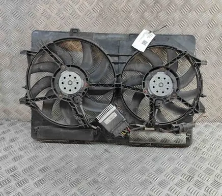 Audi Q3 8U Radiator cooling fan shroud M142674D 8K0121003AD
