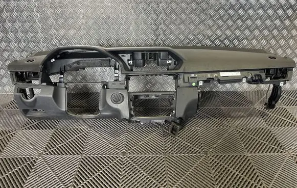 Mercedes-Benz E W212 Dashboard A2128321245