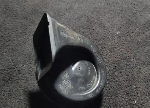 BMW 1 E81 E87 Horn signal E9001157