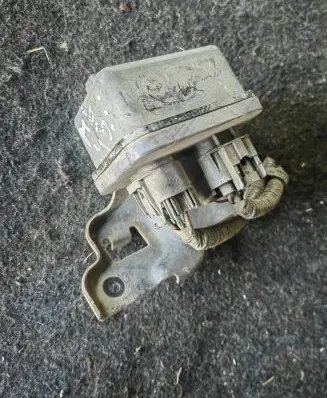 Mazda 6 Fuse module