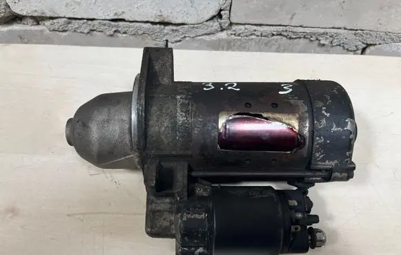 Mercedes-Benz E W211 Starter motor A0051512901