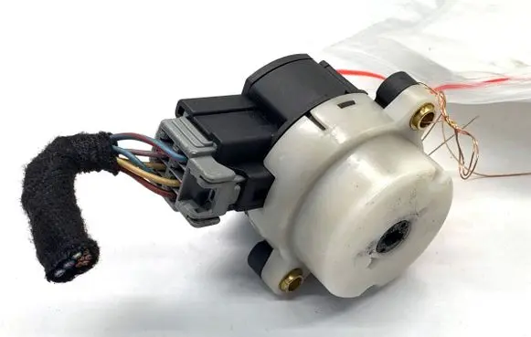 Volvo S60 Ignition lock 8645228