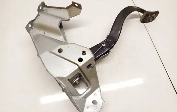 Opel Astra G Brake pedal 