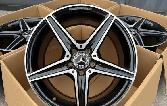 Mercedes-Benz C W205 R18 alloy rim A2054011100