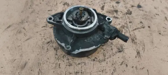 Audi Q7 4L Vacuum pump 