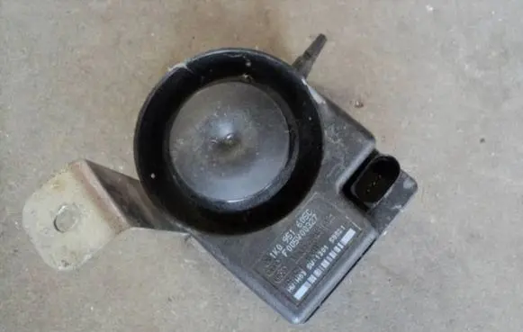 Audi A4 S4 B8 8K Alarm system siren 1K0951605C F005V00327 13015852