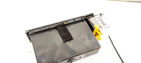 Audi 80 90 B3 Glove box 893941561