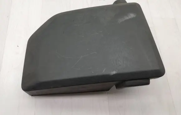 Volvo XC90 Fuse box cover 30680265