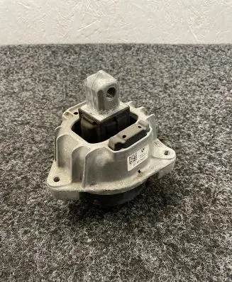 BMW M5 Engine mount bracket 6851264