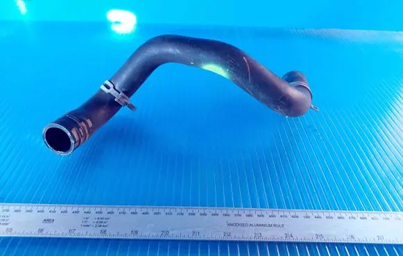 Peugeot 208 Engine coolant pipe/hose