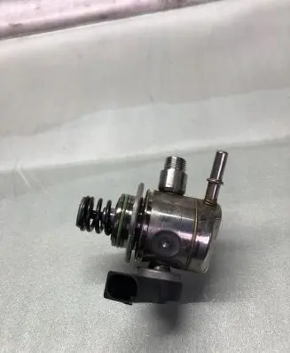 Volkswagen Taigo Fuel injection high pressure pump 05e127027l