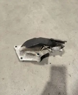 BMW X5 F15 Engine mounting bracket 6852868 67871110 67071110