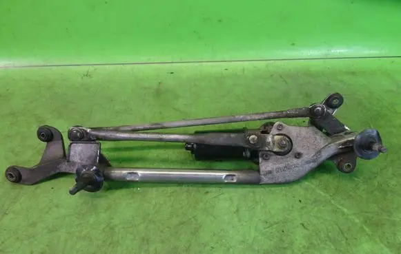 Nissan Primera Front wiper linkage and motor MT312