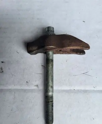 Peugeot 308 Fuel Injector clamp holder 9811760780