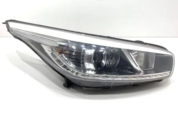 KIA Ceed Headlight/headlamp 92102A2220