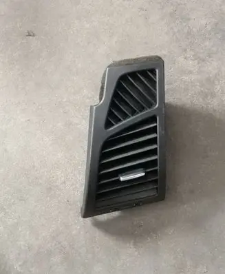 BMW 1 E81 E87 Dashboard side air vent grill/cover trim 7059187