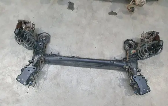 Citroen C3 Picasso Rear beam 