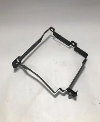 Volkswagen Polo VI Battery bracket 2Q0915313