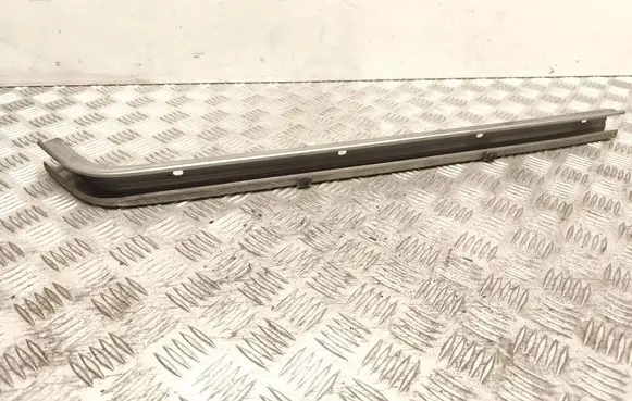 Volkswagen Caddy Sliding door middle rail