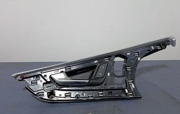 Audi Q7 4M Front door interior handle 4M0837019C