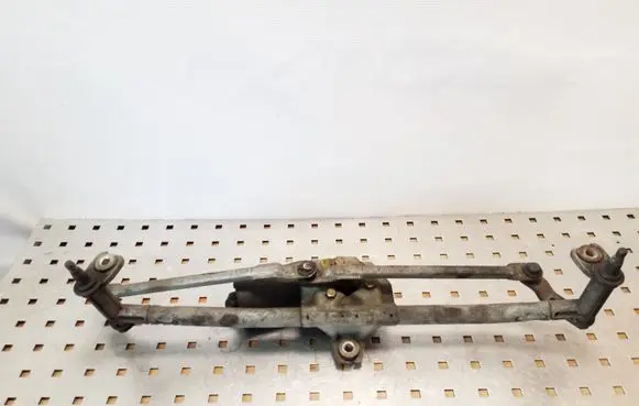 Volkswagen New Beetle Front wiper linkage and motor 1C1955113B