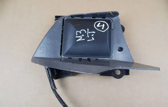 Mazda 3 III Blind spot module BHS267Y90F