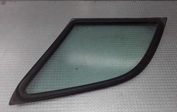 Mercedes-Benz ML W163 Rear side window
