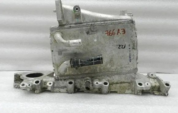 Volkswagen Golf VII Intercooler radiator 04L129766AJ 04L129711L