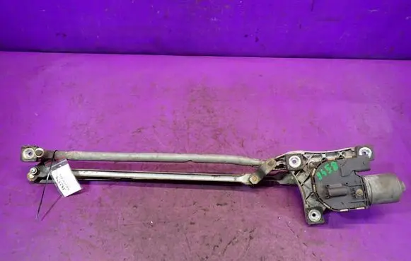 Volvo V50 Front wiper linkage and motor 