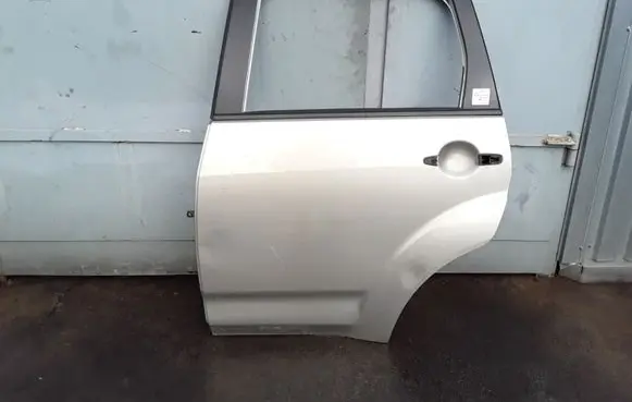 Citroen C-Crosser Rear door