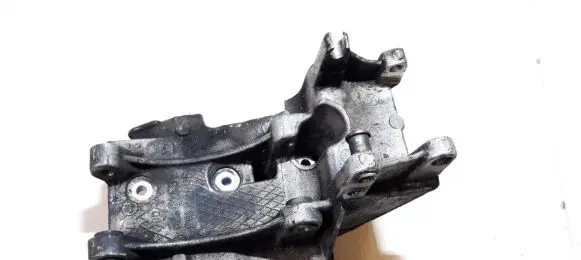 Citroen C5 Engine mounting bracket 96348183 96348179