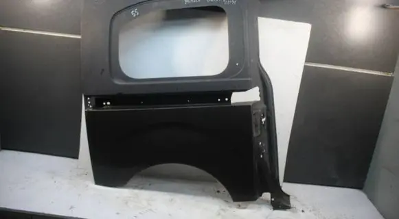 Opel Vivaro Rear quarter panel 