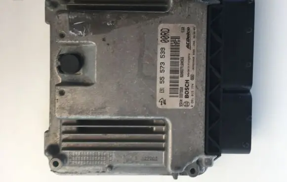 Opel Insignia A Engine control unit/module 55573539 0281015774