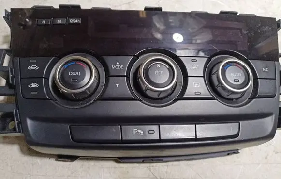 Mazda 6 Air conditioning/heating control unit GJH561190E