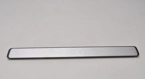 Volvo XC60 Foot area side trim 33436021