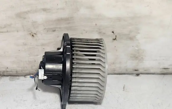 Toyota Camry Heater fan/blower 1940009011