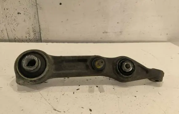Mercedes-Benz E W211 Front control arm 2113331114